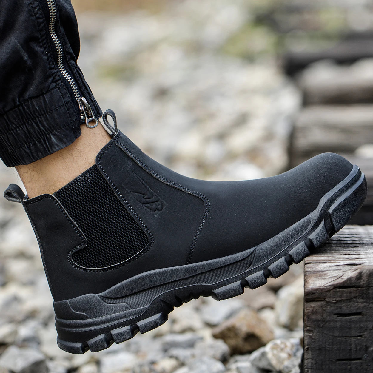 Waterproof Men's Safety Work Boots Steel Toe Shoes Anti Impact And Anti-Puncture Protective Boots Indestructible Roofing Shoes